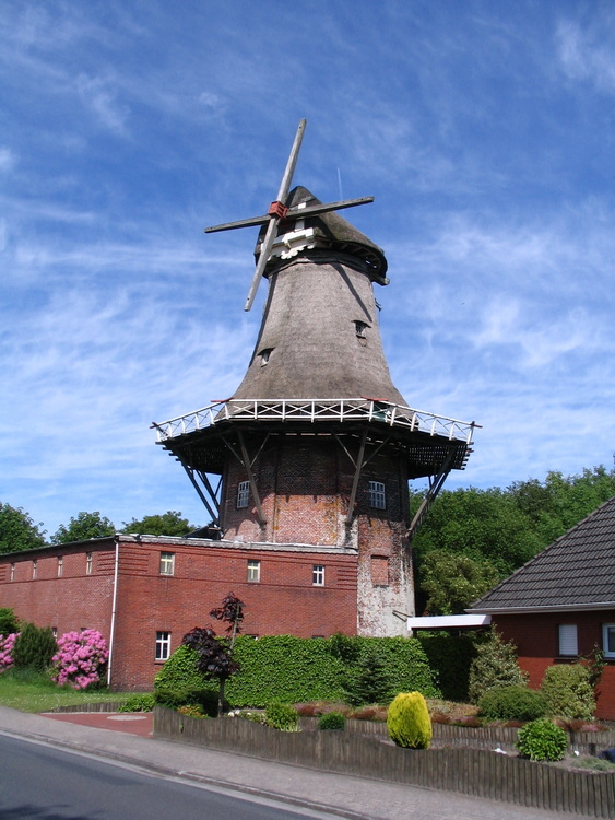 Photo: Friesenborgsche Mühle / Gott schützt Dich in Marienhafe