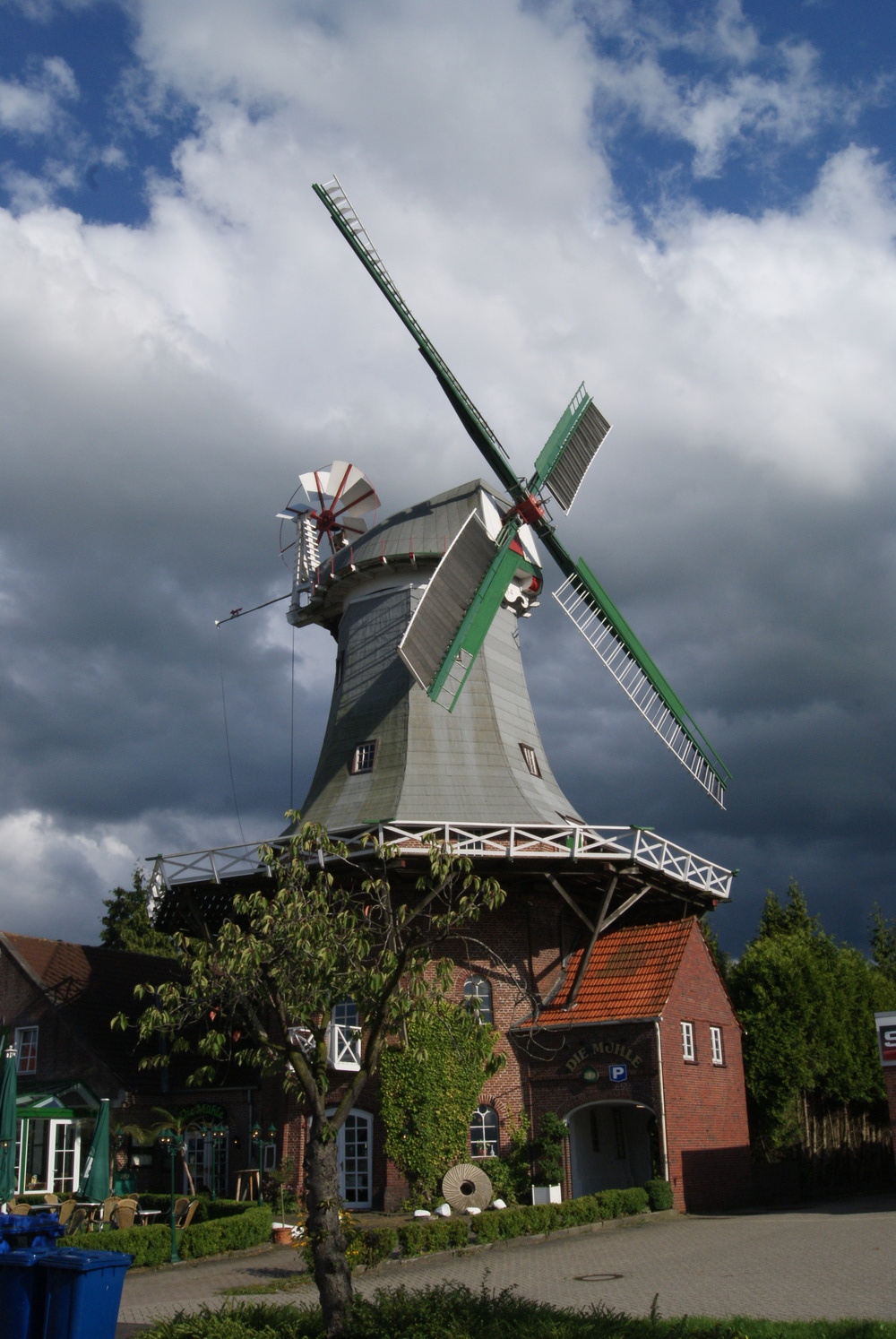 Photo: Sjuts Mühle in Wittmund
