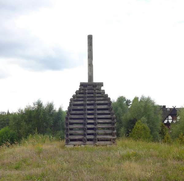 Photo: Russische Bockwindmühle in Gifhorn