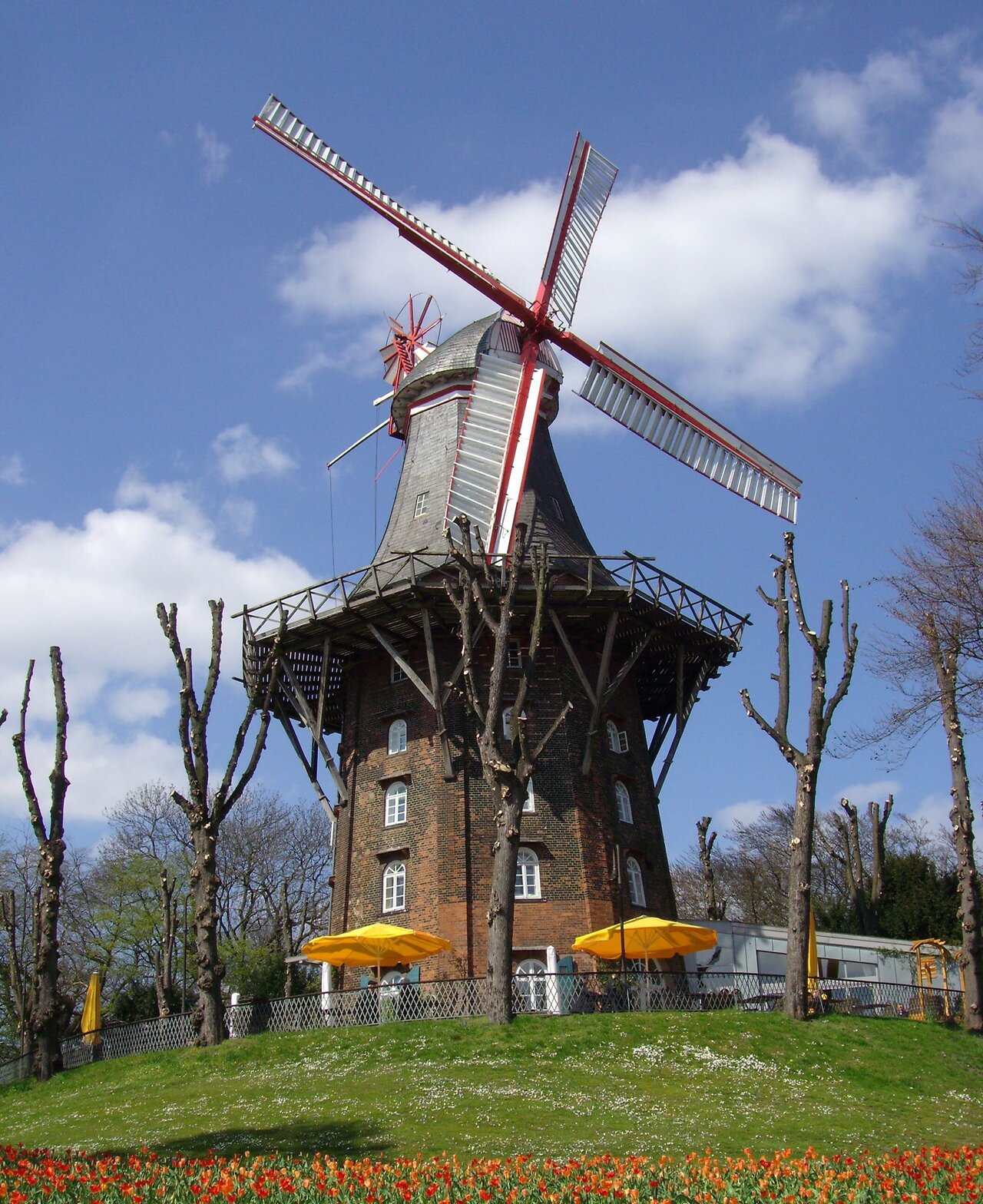 Windmühle am Wall in Bremen © Franz Schnelle